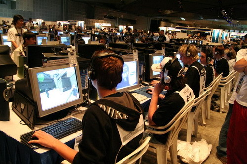 也没有示弱 也没有示弱