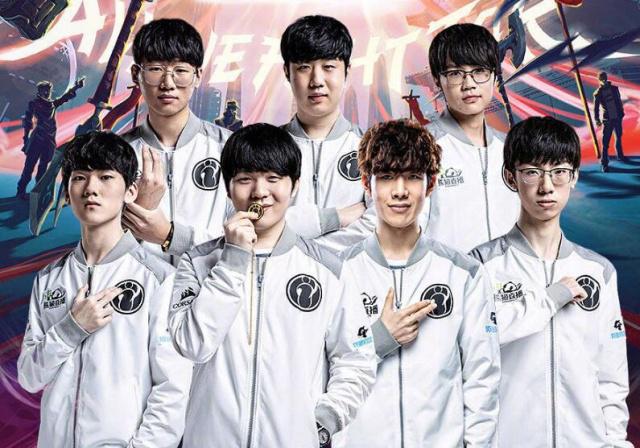 的首份报价 的首份报价