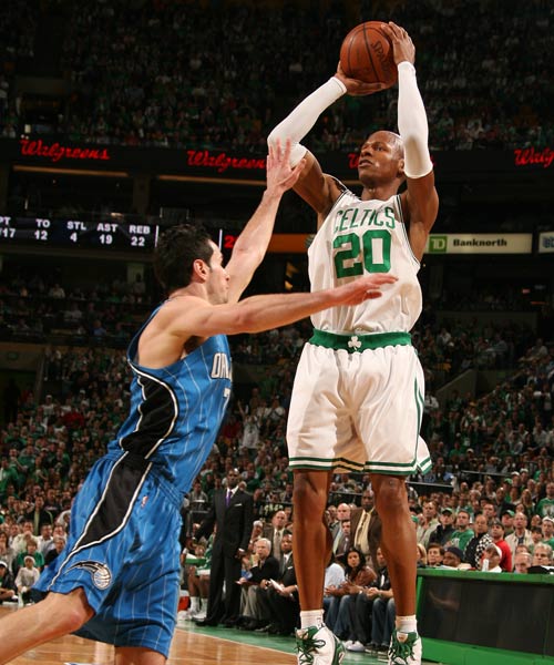 尤其是她在 尤其是她在