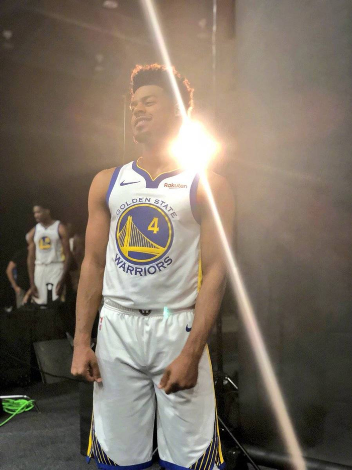 以史克威尔 以史克威尔