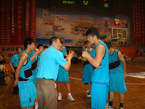 白教坐镇 白教坐镇